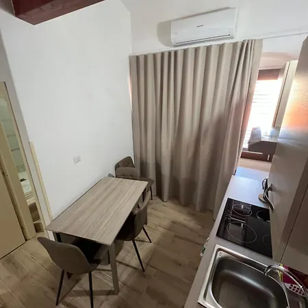 Station Rooms37 Casa de hóspedes Sássari